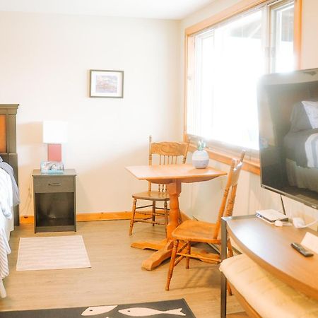 The Water'S Edge Inn & Gallery Baddeck Inlet Buitenkant foto