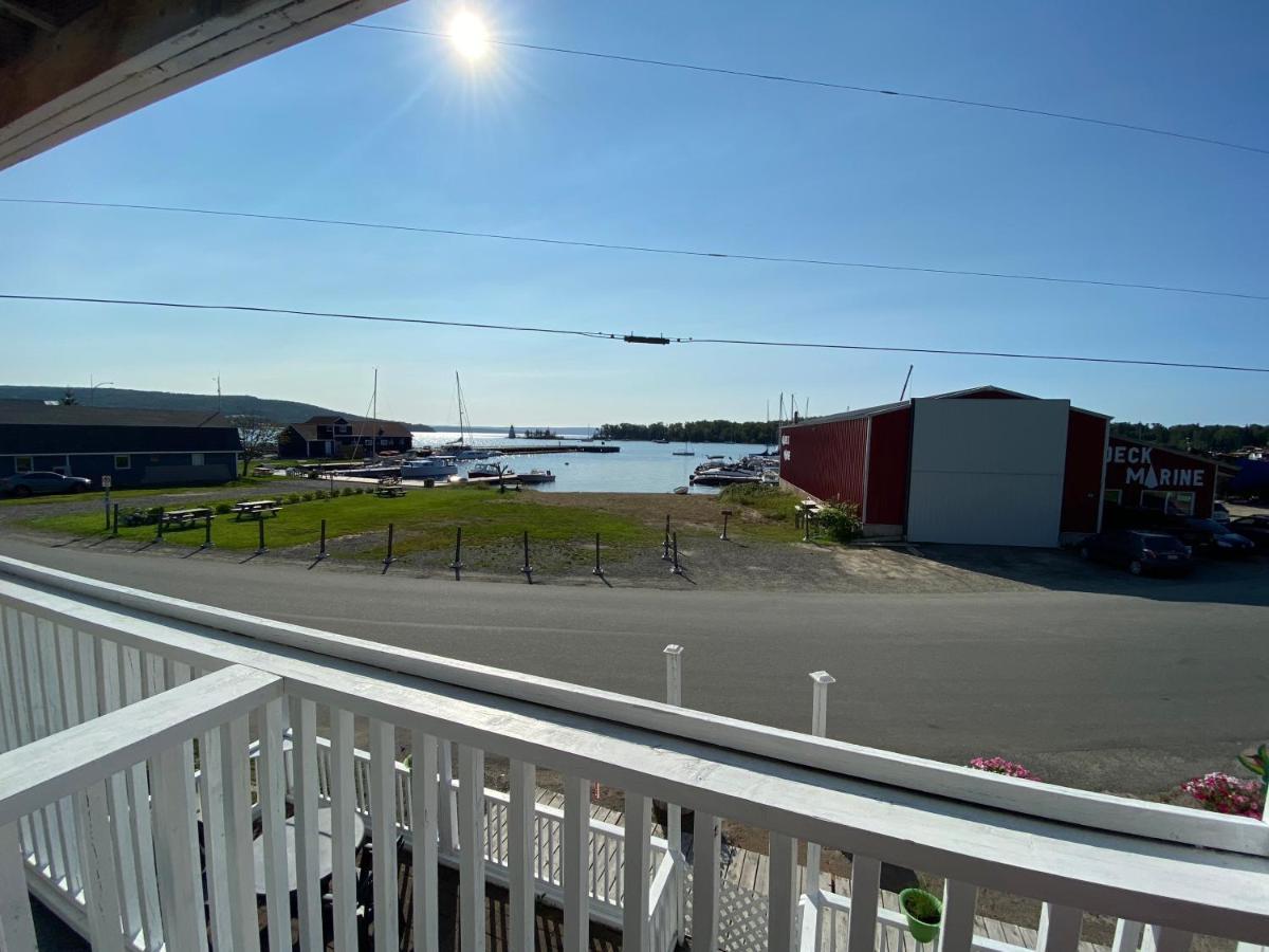 The Water'S Edge Inn & Gallery Baddeck Inlet Buitenkant foto