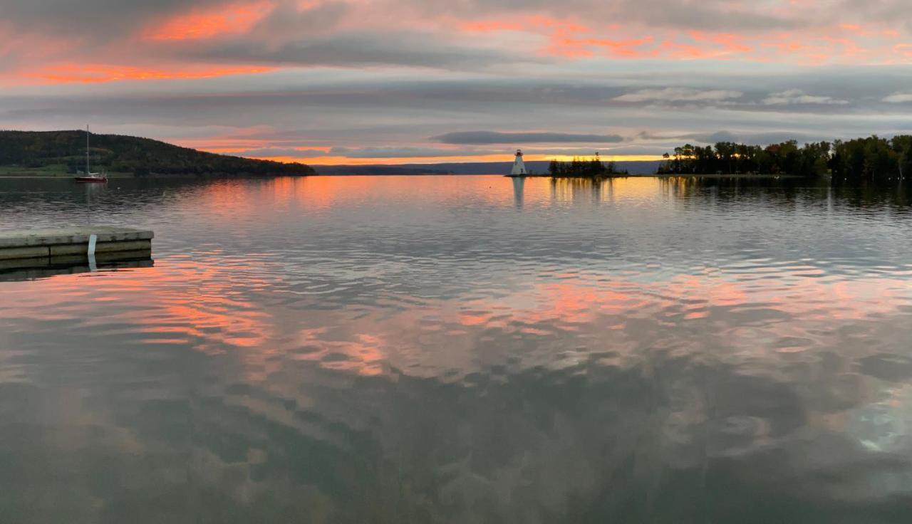 The Water'S Edge Inn & Gallery Baddeck Inlet Buitenkant foto