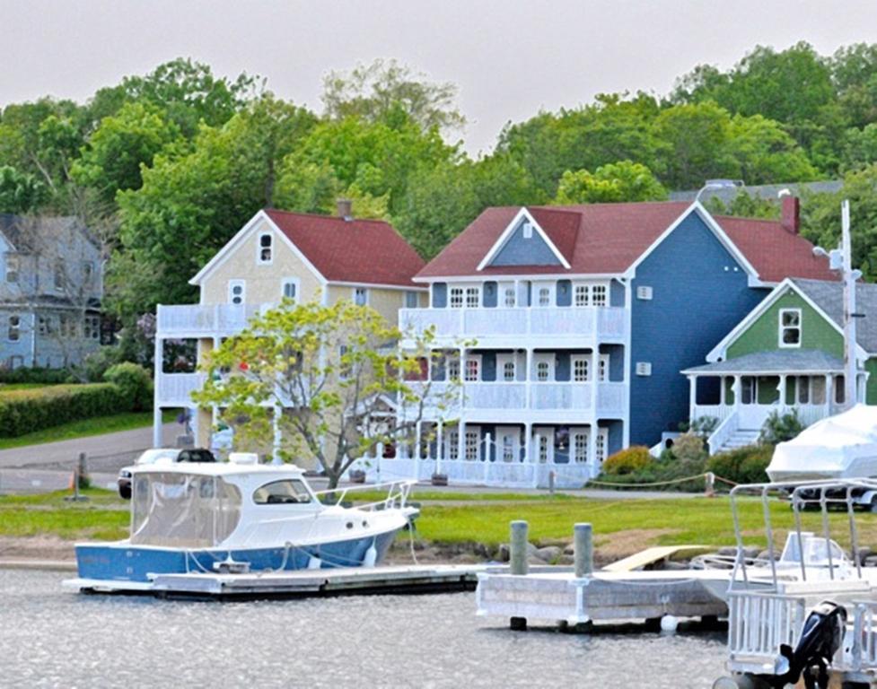 The Water'S Edge Inn & Gallery Baddeck Inlet Buitenkant foto