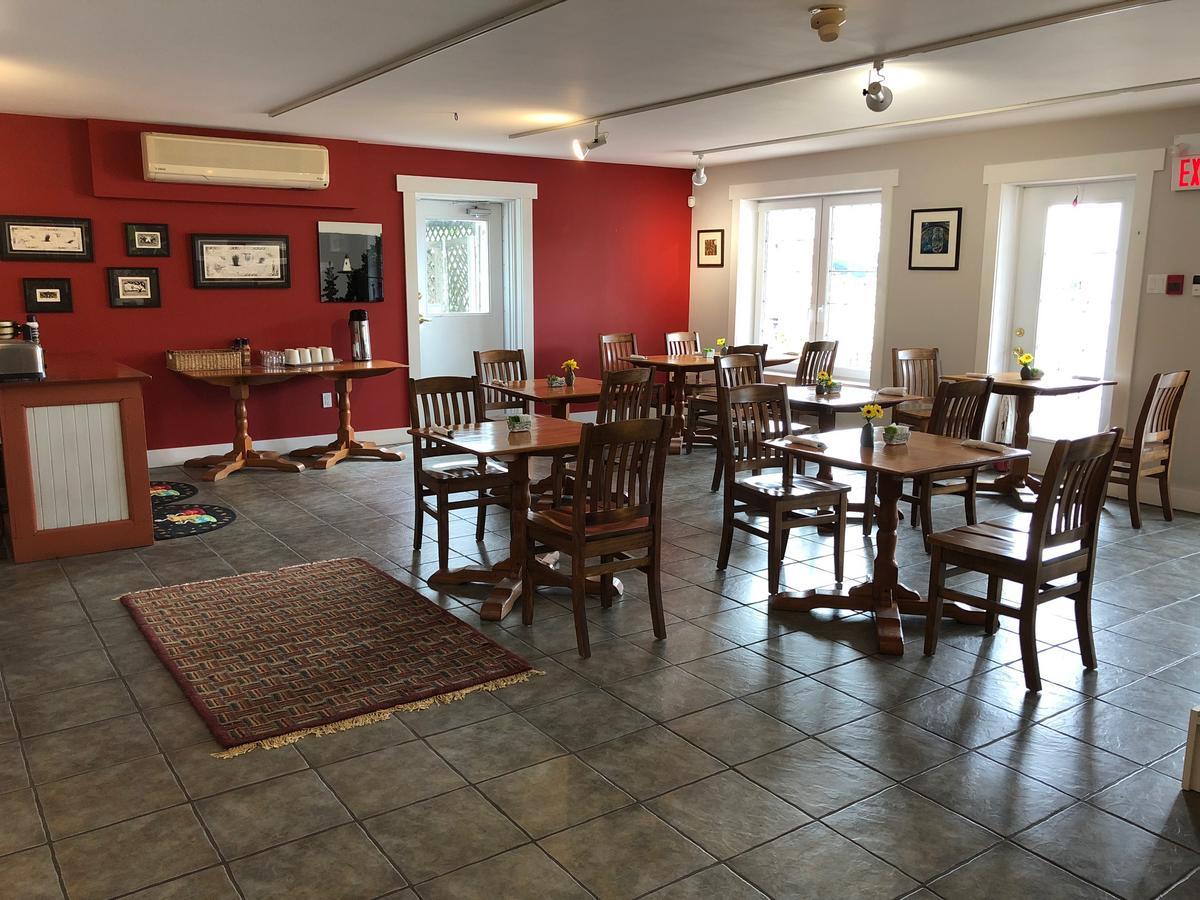 The Water'S Edge Inn & Gallery Baddeck Inlet Buitenkant foto